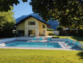 Villa pour 7, piscine chauffée, jacuzzi, proche lac
